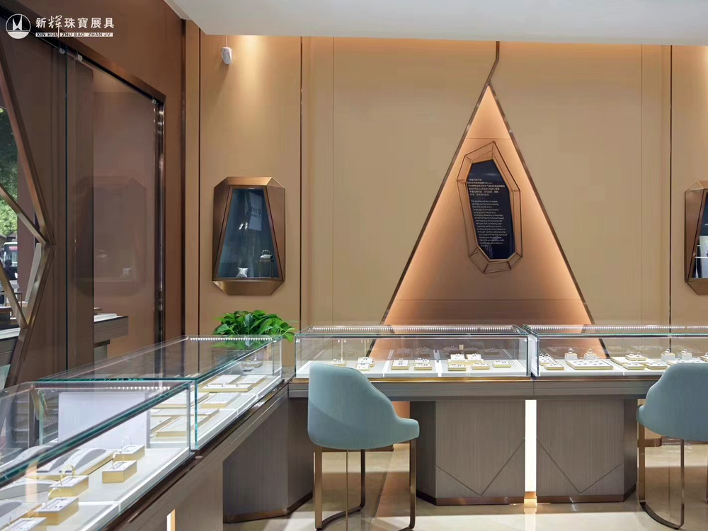 未來的珠寶展柜行業有著怎樣的發(fā)展